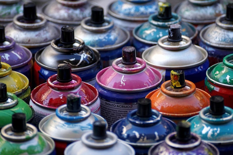 Tin cans image